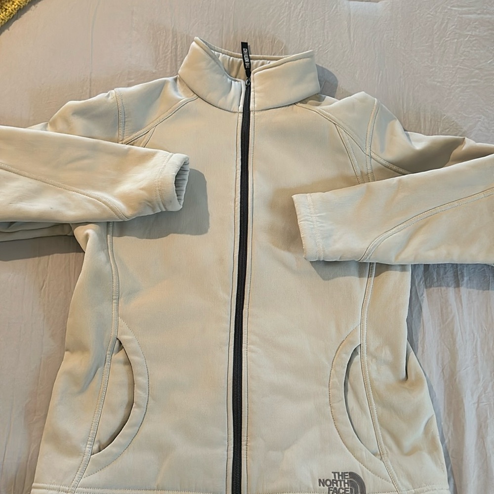 North Face women insulated jacket size Lg light gray